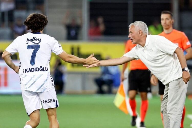 Ferdi Kadıoglu et José Mourinho