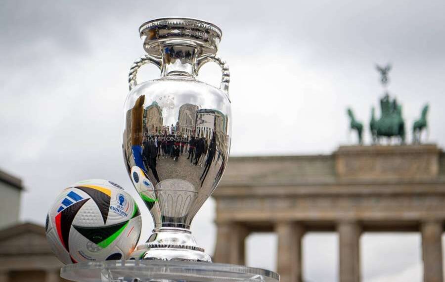 Le trophée Henri Delaunay, la coupe officielle de l'Euro