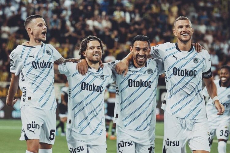 Les joueurs de Fenerbahce