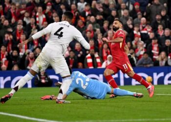 Mohamed Salah (à d.)